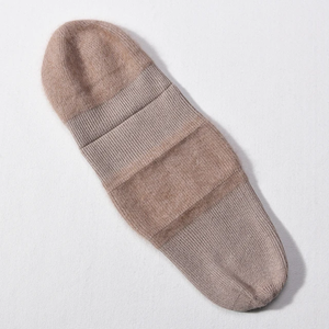 Bonnet en laine tricotée en mohair d'hiver, qualité de marque privée, logo personnalisé, bonnet en mohair de différentes couleurs 2026 - Product Image 3