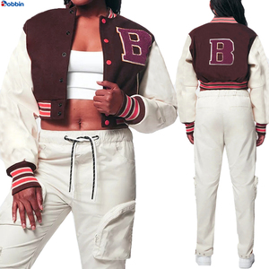 Chaqueta Universitaria Corta de Invierno para Mujer BOBBIN INDUSTRIE, Diseño Personalizado, Cuero Regular Reversible, Acolchada, Transpirable y Ecológica - Product Image 6