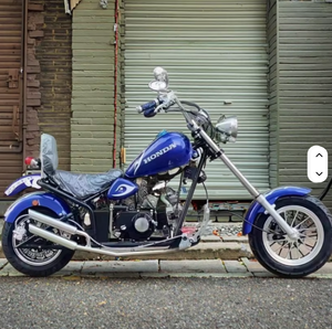 Motocicleta de Gasolina Estilo Retro Harley-Davidson Nueva - Motor Potente, Perfecta para Conducir por la Calle - Product Image 3