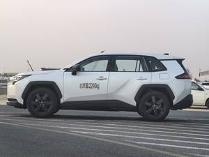 Toyota RAV4 LE SUV Usata 2026, Veicolo Sportivo Utilitario a Benzina, 5 Posti, Auto Familiare da Viaggio, Guida a Sinistra |   Pronto per l'esportazione - Product Image 5