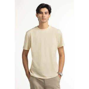 เสื้อยืดผ้าเจอร์ซีย์คอตตอน 100% ทรง Relax Fit แบบเรียบสีพื้น ดีไซน์เปล่าสำหรับพิมพ์ลาย โอเวอร์ไซส์ รุ่น MN-TS-SS25-062 - Product Image 1