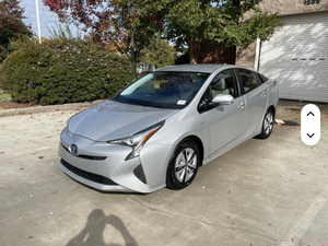 Toyota Prius d'occasion - 2017 - Argent - avec système de navigation - Product Image 5