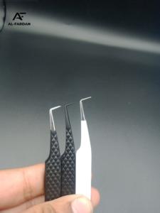 Pince à épiler à 90 degrés en acier inoxydable japonais, noir mat, blanc, avec poignée en diamant, volume de cils en fibre pointue - Product Image 3