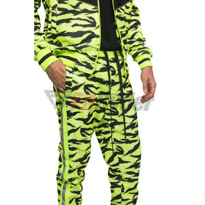 Nuevo diseño 2024 poliéster hombres chándales EE. UU. tamaño pulóver Flare pantalones de chándal Full Zip Hoodie OEM secado rápido y transpirable - Product Image 3