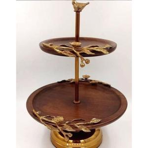 แท่นวางเค้กไม้พร้อมแท่นวางสำหรับเสิร์ฟคัพเค้กแบบตั้งโต๊ะดีไซน์สวยงามมีดีไซน์เป็นโลหะสีทอง - Product Image 3