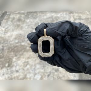 Pendentif exclusif en or massif 10K pour femmes CP003 10K L VVS2 Bijoux taille brillant OEM Fournisseur d'usine - Product Image 3