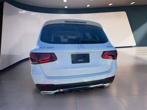 SUV 4MATIC 2021 d'occasion en parfait état, 9 vitesses, 225 CV, 2L, transmission automatique 14 rapports, prêt à la vente - Product Image 6