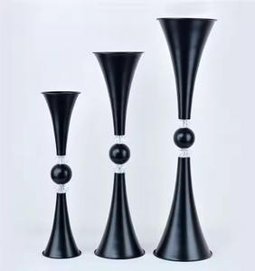 Jarrón Behold Bronce Juego de 3 jarrones de metal - Product Image 4