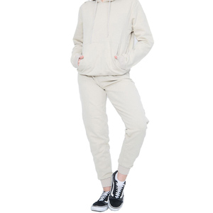 Ensemble de survêtement unisexe personnalisé deux pièces de qualité supérieure 2024 pour l'hiver, style streetwear, avec capuche et imprimé technique uni - Product Image 2