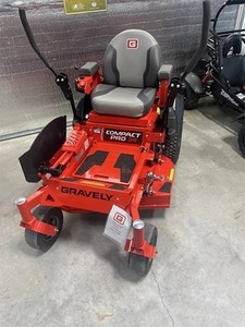 เครื่องตัดหญ้าแบบ Zero Turn ยี่ห้อ GRAVELY ขนาด 52 นิ้ว 23 แรงม้า เครื่องยนต์ 2 จังหวะ รุ่นหุ่นยนต์ตัดหญ้าเกรดอุตสาหกรรม FX921V 1800W 196cc - Product Image 2