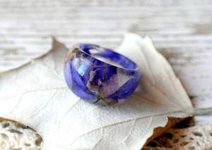 Bague en résine de haute qualité étanche belle bague en résine naturelle bague de mode en gros naturelle meilleure qualité couleur pleine finition - Product Image 5