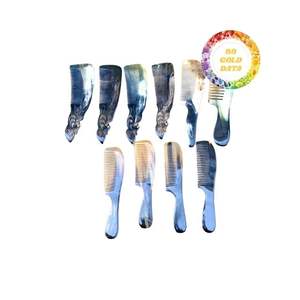 Proveedor de confianza de peines artesanales de cuerno de búfalo que ofrecen diseños elegantes textura duradera y excelente mano de obra para los compradores - Product Image 3