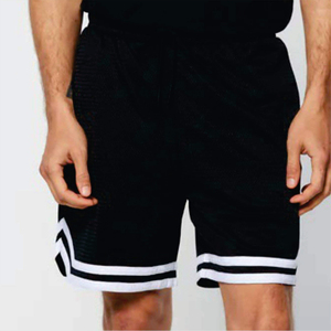 Ensemble deux pièces personnalisé pour homme, t-shirt noir respirant et short rayé, tenue de sport décontractée imprimée, tenue d'été légère - Product Image 2