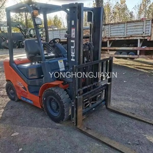 รถยก Komatsu ขนาด25ตันรถยก2.5ตันสำหรับฟาร์มพร้อมเครื่องจักรก่อสร้างเครื่องยนต์ดีเซล - Product Image 3