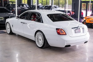Usado/Nuevo, Sin Accidentes, Sedán RR Ghost AWD 2021 Usado, Color Plateado, Vista Frontal, Vehículo Usado - Product Image 5