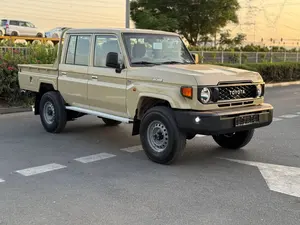 Toyota Land Cruiser Pick Up d'occasion en bon état, spécifications GCC, à vendre - Product Image 2