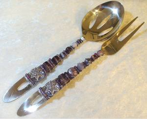 ชุดมีดด้ามเรซินสีขาวพร้อมลายดอกไม้สีชมพูชุดรับประทานอาหารหัวเงินหรูหราเหมาะสำหรับห้องครัวในบ้านและเป็นของขวัญ - Product Image 3