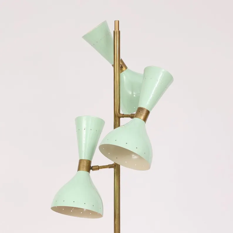 สีเขียวอ่อน