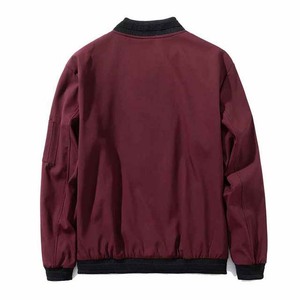 Vente en gros de vestes personnalisées pour hommes manteau décontracté à la mode vêtements de sport de plein air blousons bomber pour hommes de baseball vêtements de rue en satin de polyester - Product Image 2