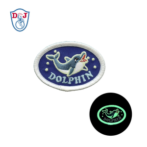 Parches bordados de astronauta que brillan en la oscuridad, pegatinas bordadas personalizables - Product Image 5