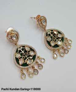 Boucles d'oreilles indiennes plaquées or traditionnelles et à la mode Kundan et perles suspendues Bahubali pour femmes et filles ensemble de bijoux - Product Image 2