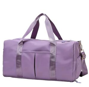 Venta al por mayor ligero negro gimnasio bolsas Venta caliente precio bajo negro gimnasio bolsas diseño único personalizado color negro gimnasio bolsas - Product Image 1