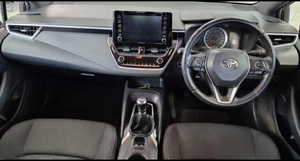 รถยนต์มือสองคุณภาพดีราคาประหยัด ปี 2020 โตโยต้า โคโรลล่า 1.2T XS 5 ประตู พวงมาลัยขวา - Product Image 2