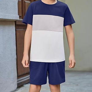 Uniformes de football universitaire pour jeunes en gros, uniforme de maillot de football pour enfants bon marché 2025 nom d'équipe personnalisé ensembles de vêtements de football vêtements de sport - Product Image 2