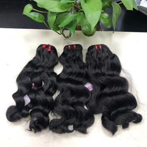 Extensions de cheveux Remy vietnamiens noirs ondulés profonds perruque frontale de trame de cheveux vierges de haute qualité faisant le numéro de modèle de cheveux humains - Product Image 3