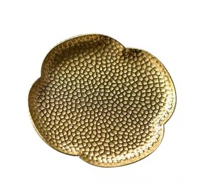 Ensemble de sous-verres décoratifs en métal poli de qualité supérieure pour les mariages, les réceptions et la pendaison de crémaillère. - Product Image 1
