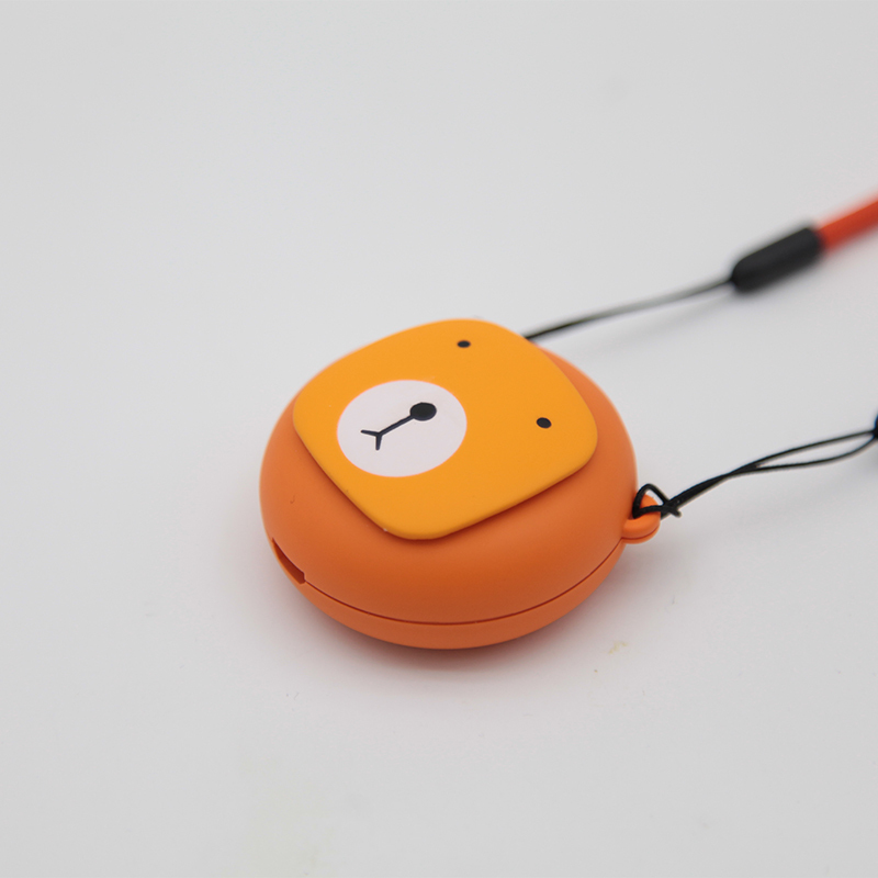 132 25 Ionic air Purifier Necklace