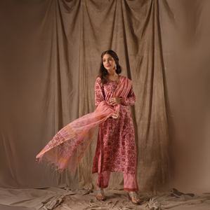 Vente en gros NEETA CREATION Ensemble Kurti moderne à séchage rapide toutes saisons Pantalon confortable Dupattas fluide pour la vente au détail en vrac - Product Image 5