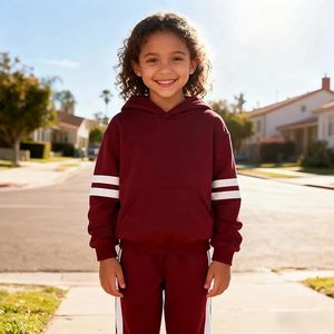 Ensemble deux pièces pour filles, sweat-shirt à capuche et pantalon de jogging, couleur unie, classique, respirant, matière épaisse, couleurs personnalisées, haute qualité - Product Image 3