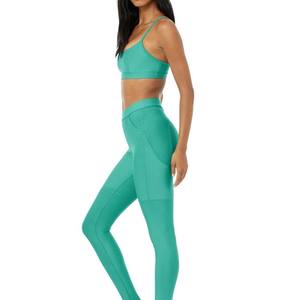 Venta caliente Mujeres Yoga Set Ropa informal Nuevo diseño Adultos Tamaños Último diseño Transpirable Precio barato Por encargo Mujeres Yoga Set - Product Image 3