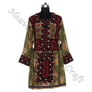Robe Vintage en Soie Tribale Brodée Robe BDR067 Vintage Bohème Du Fournisseur Indien Vintage Broderie Fait Main Banjara - Product Image 5