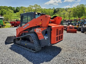 Chargeuse sur chenilles forestière Kubota Mini Skid Steer avec système hydraulique robuste de 60/75 kW et moment de charge élevé - Product Image 5