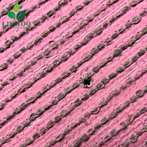 Fornitore Cinese di Tappeto Erboso Sintetico Verde 40mm, Buon Drenaggio, Bassa Manutenzione, Prato Artificiale per Parchi Pubblici e Cortili Scolastici - Product Image 3