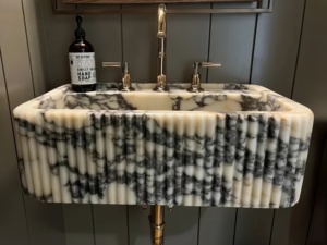 Bán buôn thiết kế hiện đại calacatta Viola đá cẩm thạch bồn rửa tay tùy chỉnh lưu vực cho phòng tắm Vanity độc đáo đá tự nhiên chìm - Product Image 5