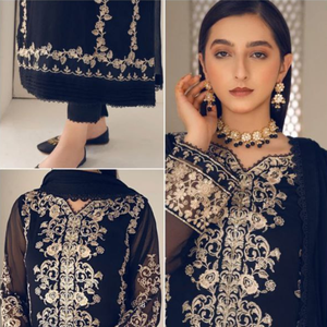 Présentation de l'exclusivité Heavy Pure Faux Georgette avec le fabricant de collections de costumes brodés lourds par Royal Export à Surat - Product Image 2