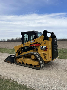 รถตักล้อยางขนาดเล็ก CAT 299D3 คุณภาพดี พร้อมอุปกรณ์บดไม้ CAT มีสินค้าในสต็อก - Product Image 4