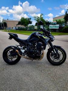 Motocicleta Kawasaki Z900 usada de 2024 a bajo precio en venta - Product Image 5