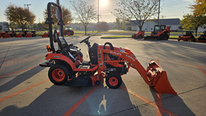 รถแทรกเตอร์ Kubota BX1880 ใหม่ ทนทาน กะทัดรัด เหมาะสำหรับงานจัดสวน ตัดหญ้า และการเกษตร ขาย - Product Image 4
