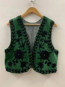 Suzani เสื้อกั๊กกำมะหยี่ปักลายดอกไม้, เสื้อกั๊กแขนกุดสีเขียวปักลายดอกไม้เสื้อกั๊กชนเผ่าของขวัญสำหรับฤดูหนาวเสื้อกั๊กแขนกุดของเธอ - Product Image 3