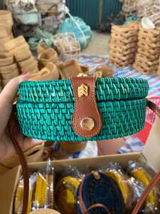 Producto caliente hecho a mano bolsa de playa de ratán redondo barato al por mayor 99GD Vietnam-Bolsa de ratán natural para el verano - Product Image 2