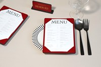 Pemegang Menu restoran kulit PU ukuran A4 kustom dengan pola akhir teknik pendukung rajutan Logo timbul untuk Hotel