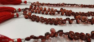 Cuentas naturales en forma de corazón de granate rojo de Mozambique de 4-5mm, hebra de 8 pulgadas de largo microfacetada - Product Image 3