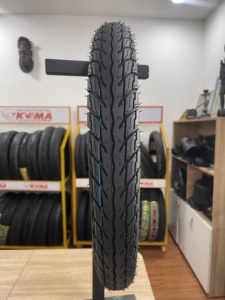Pneu de moto K104 Street, forte adhérence et haute durabilité pour une utilisation quotidienne et pour les longs trajets. - Product Image 5