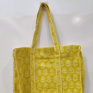 กระเป๋าผ้าฝ้ายพิมพ์ลายแบบอินเดีย น้ำหนักเบา ทำมือ กระเป๋าสะพายไหล่แบบควิลท์  กระเป๋าผ้าฝ้ายพิมพ์ลายบล็อกด้วยมือ สำหรับผู้หญิง - Product Image 1