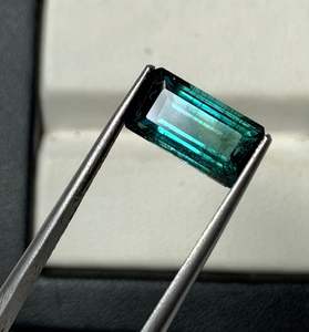 Turmalina indicolita natural con corte octogonal. - Product Image 3