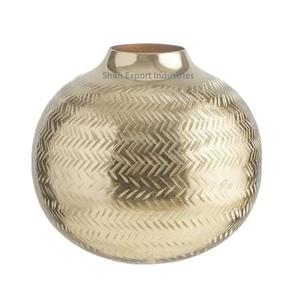 Maceta de Metal martillado chapada en oro brillante para banquete de boda decoración de Hotel floreros de Metal artesanías - Product Image 3